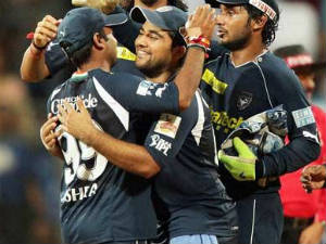 Spot-fixing: Deccan Chargers suspend TP Sudhindra